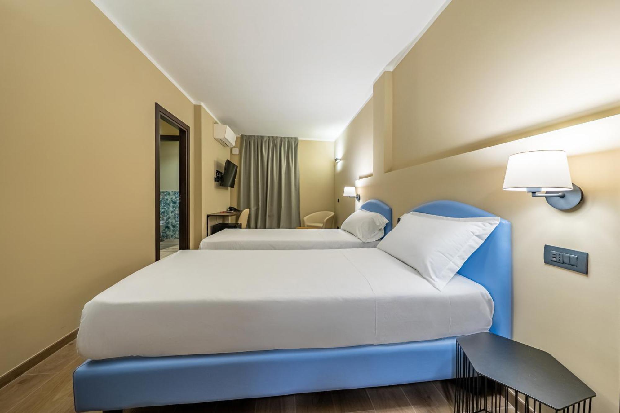 Motel Hotel Charlie Settala Esterno foto